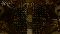 extant_GameOfThrones_4x02-TheLionAndTheRose_2951