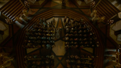 extant_GameOfThrones_4x02-TheLionAndTheRose_2959