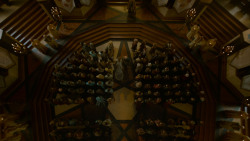 extant_GameOfThrones_4x02-TheLionAndTheRose_2960