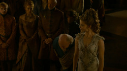 extant_GameOfThrones_4x02-TheLionAndTheRose_2973