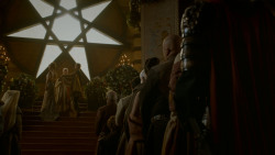 extant_GameOfThrones_4x02-TheLionAndTheRose_3002