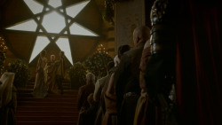 extant_GameOfThrones_4x02-TheLionAndTheRose_3003