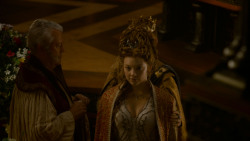 extant_GameOfThrones_4x02-TheLionAndTheRose_3010