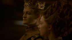 extant_GameOfThrones_4x02-TheLionAndTheRose_3020