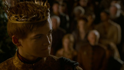 extant_GameOfThrones_4x02-TheLionAndTheRose_3027