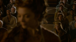 extant_GameOfThrones_4x02-TheLionAndTheRose_3043