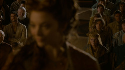 extant_GameOfThrones_4x02-TheLionAndTheRose_3044