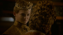 extant_GameOfThrones_4x02-TheLionAndTheRose_3061