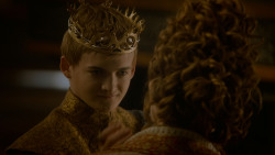 extant_GameOfThrones_4x02-TheLionAndTheRose_3064