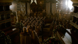 extant_GameOfThrones_4x02-TheLionAndTheRose_3069