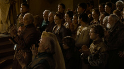 extant_GameOfThrones_4x02-TheLionAndTheRose_3071