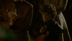 extant_GameOfThrones_4x02-TheLionAndTheRose_3080