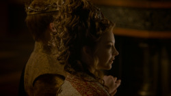 extant_GameOfThrones_4x02-TheLionAndTheRose_3094