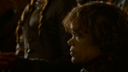 extant_GameOfThrones_4x02-TheLionAndTheRose_3106