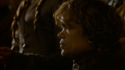 extant_GameOfThrones_4x02-TheLionAndTheRose_3111