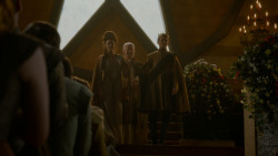 extant_GameOfThrones_4x02-TheLionAndTheRose_3114