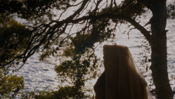 extant_GameOfThrones_4x02-TheLionAndTheRose_3134