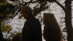 extant_GameOfThrones_4x02-TheLionAndTheRose_3138