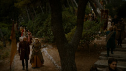 extant_GameOfThrones_4x02-TheLionAndTheRose_3152