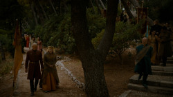extant_GameOfThrones_4x02-TheLionAndTheRose_3155