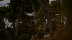 extant_GameOfThrones_4x02-TheLionAndTheRose_3171