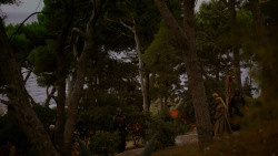 extant_GameOfThrones_4x02-TheLionAndTheRose_3172