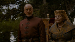 extant_GameOfThrones_4x02-TheLionAndTheRose_3181