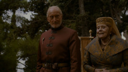 extant_GameOfThrones_4x02-TheLionAndTheRose_3184