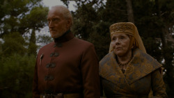 extant_GameOfThrones_4x02-TheLionAndTheRose_3191