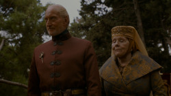 extant_GameOfThrones_4x02-TheLionAndTheRose_3198