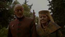 extant_GameOfThrones_4x02-TheLionAndTheRose_3216