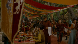 extant_GameOfThrones_4x02-TheLionAndTheRose_3246