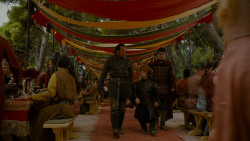 extant_GameOfThrones_4x02-TheLionAndTheRose_3259