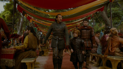 extant_GameOfThrones_4x02-TheLionAndTheRose_3261