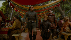 extant_GameOfThrones_4x02-TheLionAndTheRose_3262