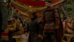 extant_GameOfThrones_4x02-TheLionAndTheRose_3265