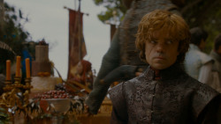 extant_GameOfThrones_4x02-TheLionAndTheRose_3312