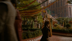 extant_GameOfThrones_4x02-TheLionAndTheRose_3335
