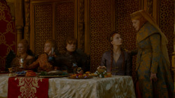 extant_GameOfThrones_4x02-TheLionAndTheRose_3409