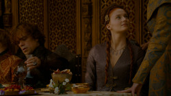 extant_GameOfThrones_4x02-TheLionAndTheRose_3418