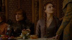 extant_GameOfThrones_4x02-TheLionAndTheRose_3421