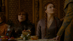 extant_GameOfThrones_4x02-TheLionAndTheRose_3422