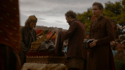 extant_GameOfThrones_4x02-TheLionAndTheRose_3446