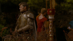 extant_GameOfThrones_4x02-TheLionAndTheRose_3501