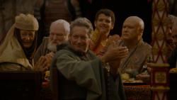 extant_GameOfThrones_4x02-TheLionAndTheRose_3538