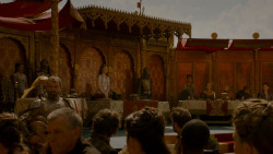 extant_GameOfThrones_4x02-TheLionAndTheRose_3541