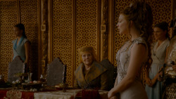 extant_GameOfThrones_4x02-TheLionAndTheRose_3551