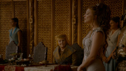 extant_GameOfThrones_4x02-TheLionAndTheRose_3554
