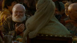 extant_GameOfThrones_4x02-TheLionAndTheRose_3580