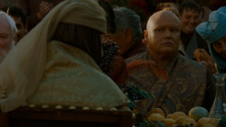 extant_GameOfThrones_4x02-TheLionAndTheRose_3585
